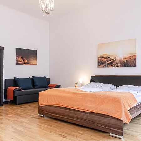 Central Elegance 2 Bedroom Apt At Vienna'S Vibrant Center Екстер'єр фото